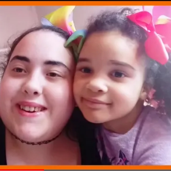 Meet your Posher, Livingdeadgirl Melissa - Picture 11 of 16